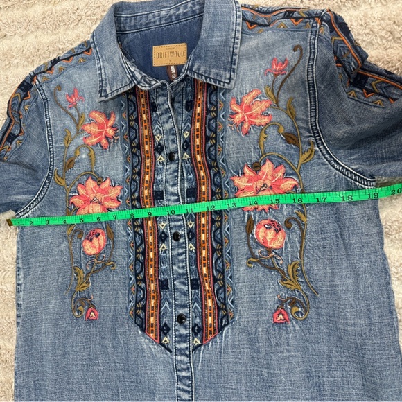 Sundance Driftwood Sandy Embroidered Denim Weekend Wanderer Shirt chambray - Picture 9 of 9